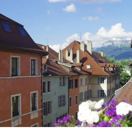 White Flat Vieille Ville Proche Lac